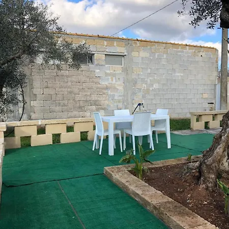 Verde Gallipoli فيلة سانتا ماريا أل بانيو